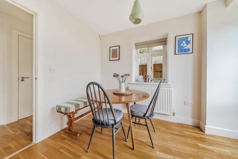 2 Bawns Close, Long Ashton, Bristol, BS41 9FN