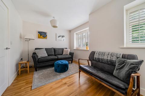 2 Bawns Close, Long Ashton, Bristol, BS41 9FN