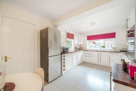 3 bedroom detached house for sale, School Road, Reading RG2