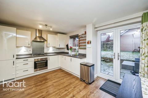 3 bedroom semi-detached house for sale, Lynncroft Street, Nottingham