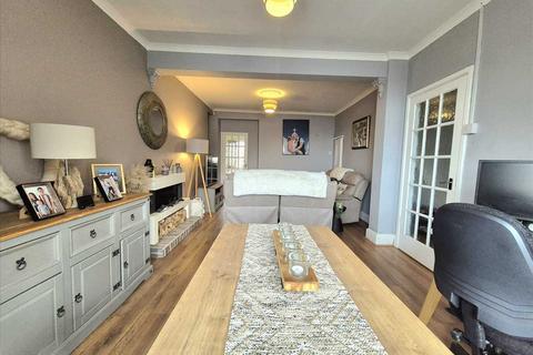 3 bedroom end of terrace house for sale, Tonypandy CF40