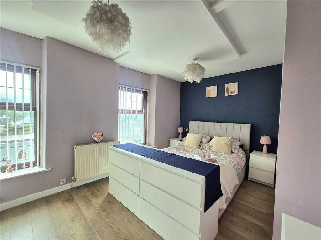 Bedroom 1 - Image 2