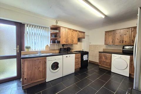 1 Oak Street, Tonypandy, CF40 2DT