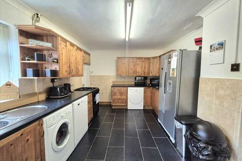 1 Oak Street, Tonypandy, CF40 2DT