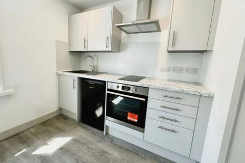 1 bedroom property to rent, Kingshill Road, Swindon, SN1 4NG