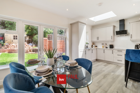 3 bedroom detached house for sale, Oxford Street, Caversham RG4