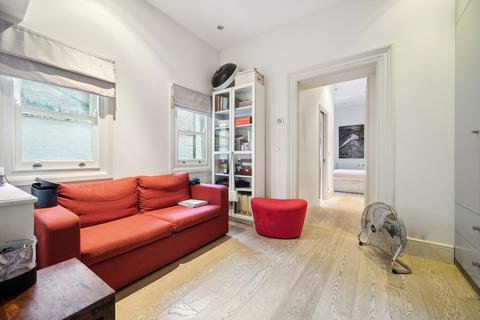 2 bedroom flat to rent, Courtfield Gardens, South Kensington, London, SW5