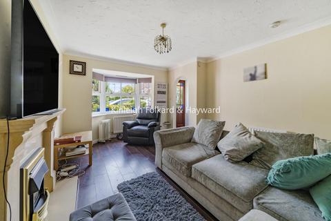 3 bedroom semi-detached house for sale, Lavender Close, Bromley