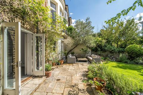 10a Belsize Park, London, NW3 4ES