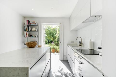 10a Belsize Park, London, NW3 4ES
