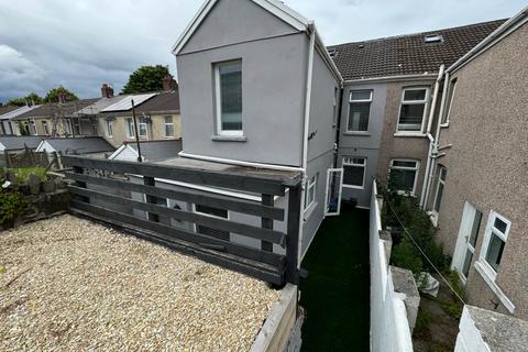 4 bedroom house to rent, Hillside, Neath,