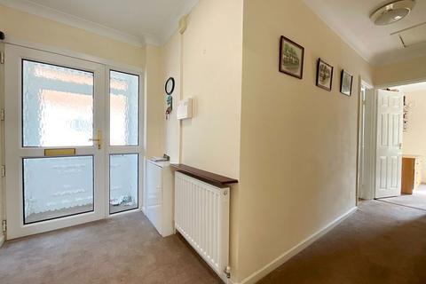 2 bedroom detached bungalow for sale, Kingston Crescent, Southport PR9