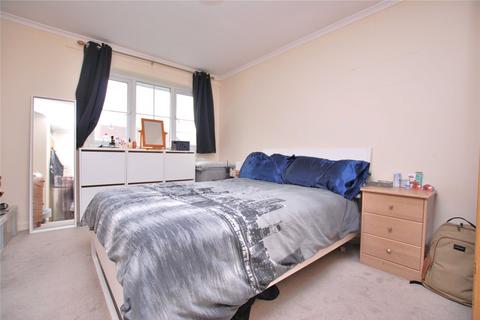 1 bedroom maisonette to rent, Peak Road, Guildford, Surrey, GU2