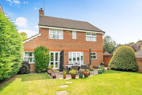 4 bedroom detached house for sale, Quarry Gardens, Leatherhead KT22