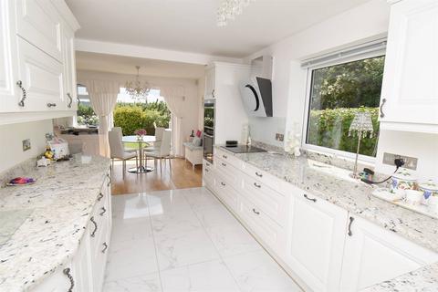 3 bedroom detached house for sale, Rayham Road, South Tankerton, Whitstable