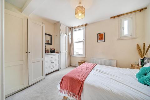 2 bedroom flat for sale, Kempshott Road, Streatham