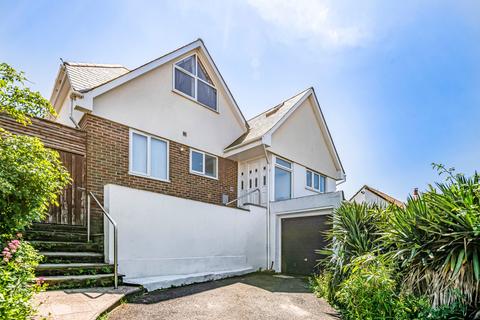 4 Ashurst Avenue, Saltdean, Brighton, BN2 8DR