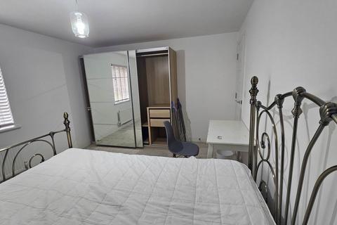 1 bedroom in a house share to rent, Aquitania Close, Milton Keynes MK10
