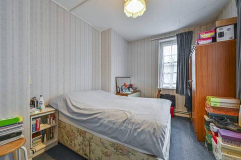 3 bedroom flat for sale, Frampton Street, St John's Wood, London, NW8