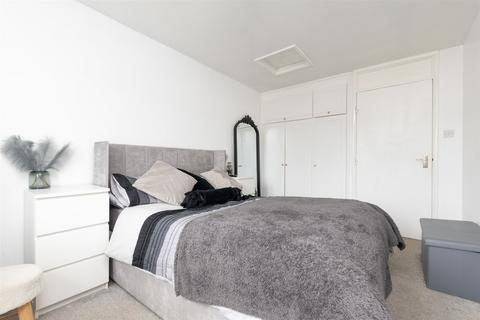 47 Selkirk Drive, Erith, DA8 3QR