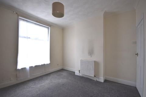 2 bedroom terraced house to rent, Station Road, Portsmouth, PO3