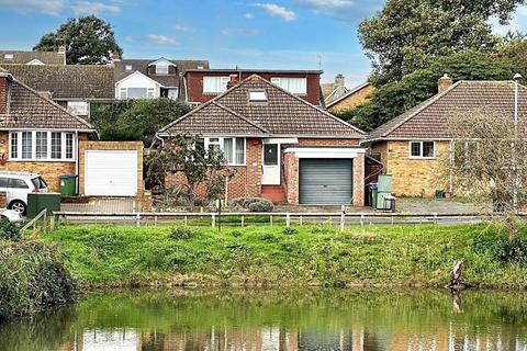 3 bedroom detached bungalow for sale, Valley Road, Newhaven, BN9 9XA