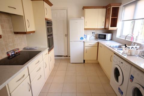 1 bedroom in a house share to rent, Queen Street, Rushden NN10