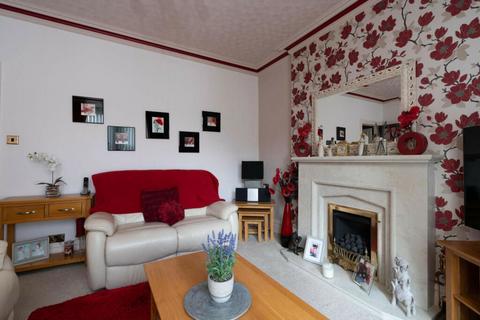 4 bedroom semi-detached house for sale, South Avenue, Buton, Buxton , Derbyshire , SK17 6NQ