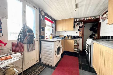 3 bedroom terraced house for sale, Clifton Road, Newhaven, BN9 0BA