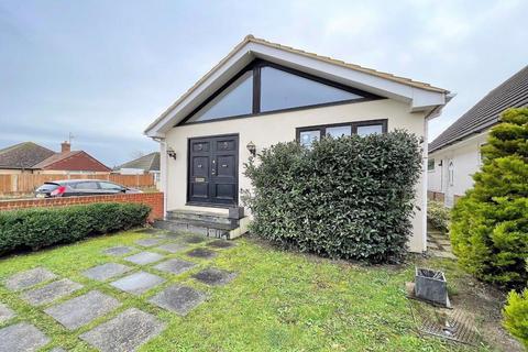 4 bedroom detached bungalow for sale, Arundel Road, Peacehaven, BN10 8HH