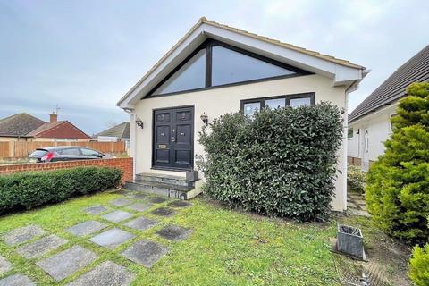 4 bedroom detached bungalow for sale, Arundel Road, Peacehaven, BN10 8HH