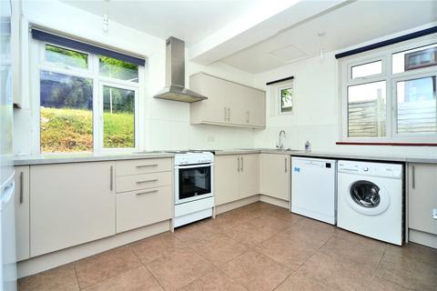 3 bedroom semi-detached house to rent, Rickman Hill, Coulsdon, CR5