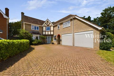 5 bedroom detached house for sale, Clarke Close, Palgrave