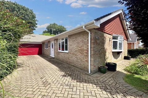 3 bedroom detached bungalow for sale, Glynn Road, Peacehaven, BN10 7SH