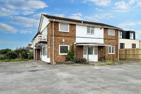 2 bedroom flat for sale, South Coast Road, Telscombe Cliffs, BN10 7HA