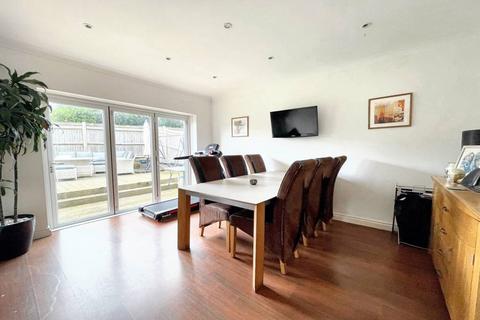 8 Carey Down, Telscombe Cliffs, Peacehaven, BN10 7LF