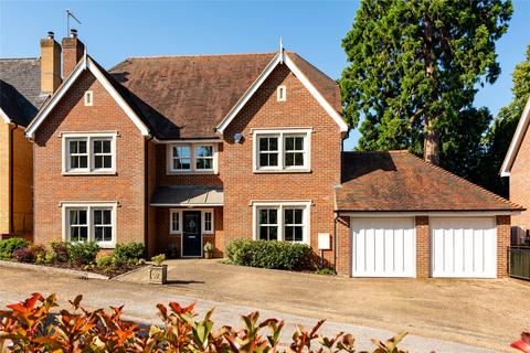 6 bedroom detached house for sale, Waglands Garden, Buckingham, Buckinghamshire, MK18