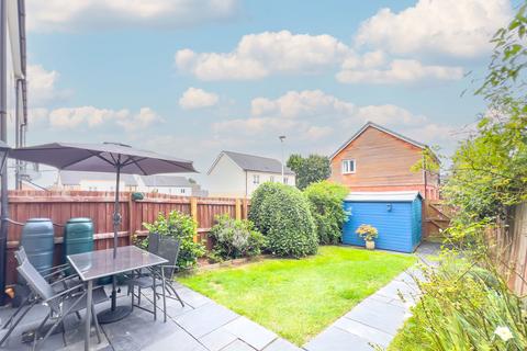 11 Admiral Way, Exeter, EX2 7GA