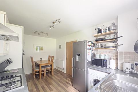 11 Admiral Way, Exeter, EX2 7GA