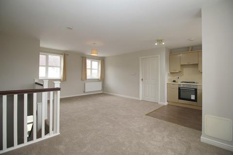 2 bedroom maisonette to rent, Snape Close, Leicester, LE5