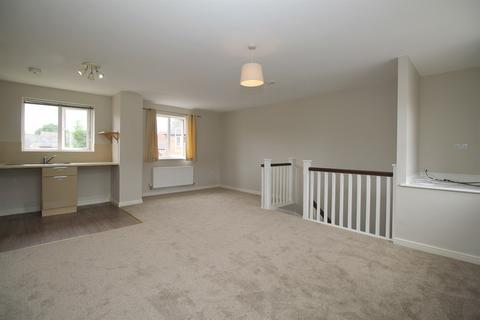 2 bedroom maisonette to rent, Snape Close, Leicester, LE5