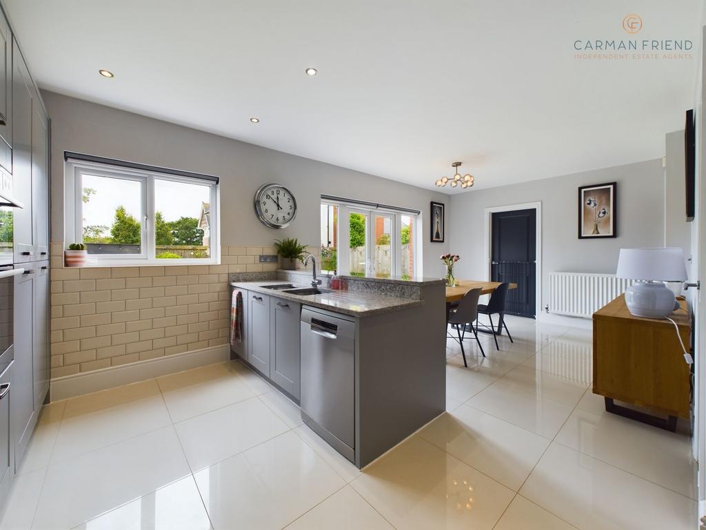 Kitchen/Dining Room