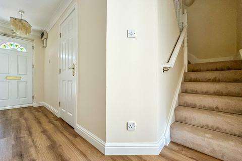 12 Macrae Road, Pill, Bristol, BS20 0EB