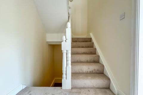 12 Macrae Road, Pill, Bristol, BS20 0EB