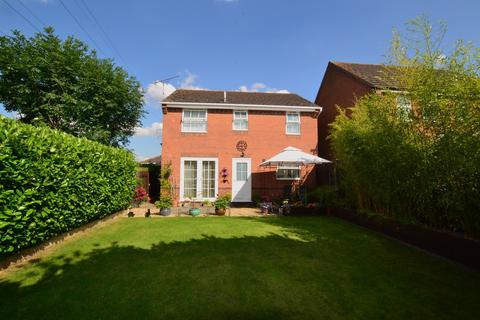 3 bedroom detached house for sale, Killarney Close, Grantham