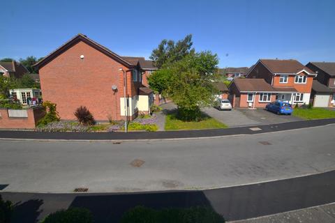 6 Applewood Drive, Gonerby Hill Foot, Grantham, NG31 8QN