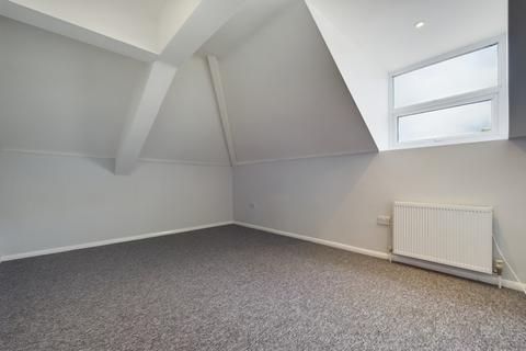 2 bedroom apartment to rent, Maison Dieu Road, Dover