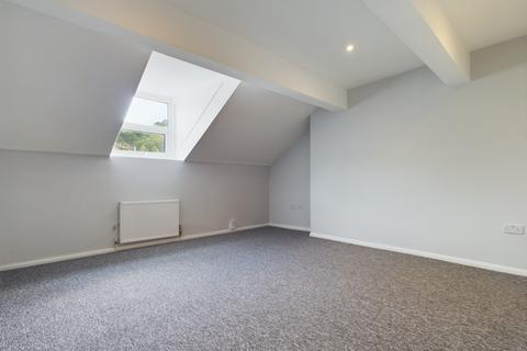 2 bedroom apartment to rent, Maison Dieu Road, Dover
