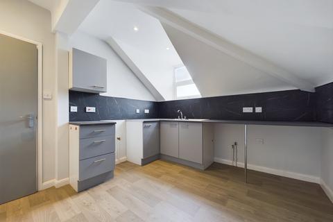 2 bedroom apartment to rent, Maison Dieu Road, Dover