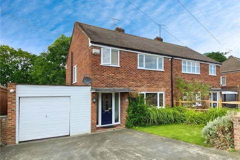 Crowthorne - 3 bedroom semi-detached house for sale